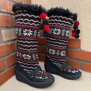 Juicy Couture “Snowball” Fair Isle/Nordic Snowflake Winter Wedge Boots Sz 8
